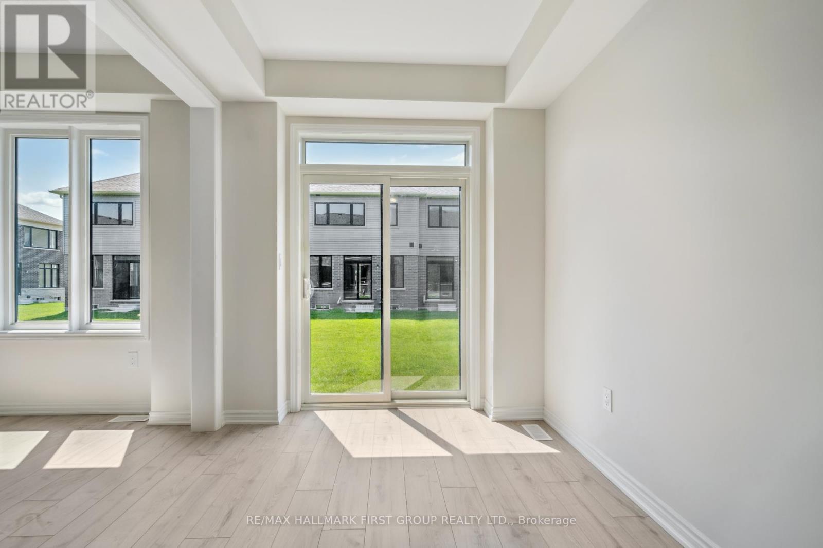 46 Hickey Lane, Kawartha Lakes (Lindsay), Ontario  K9V 5V5 - Photo 13 - X12401505