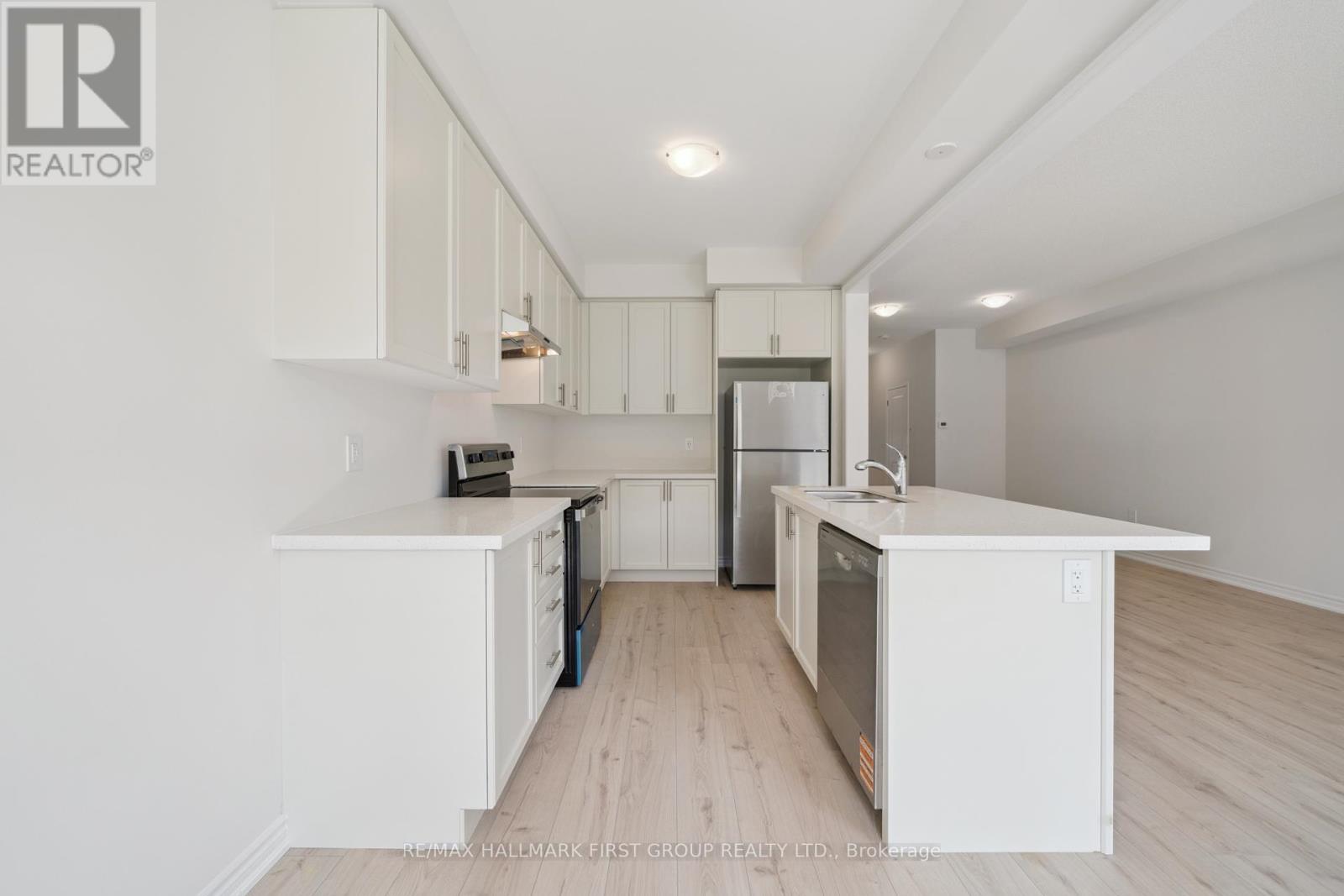 46 Hickey Lane, Kawartha Lakes (Lindsay), Ontario  K9V 5V5 - Photo 15 - X12401505