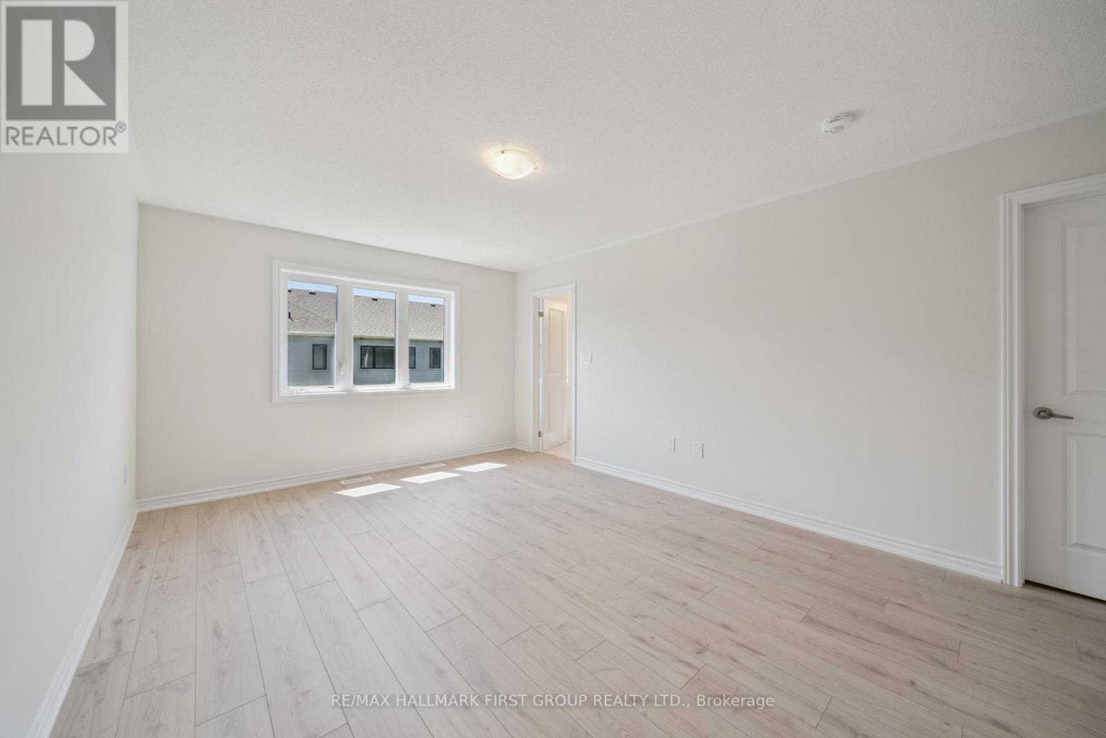 46 Hickey Lane, Kawartha Lakes (Lindsay), Ontario  K9V 5V5 - Photo 25 - X12401505