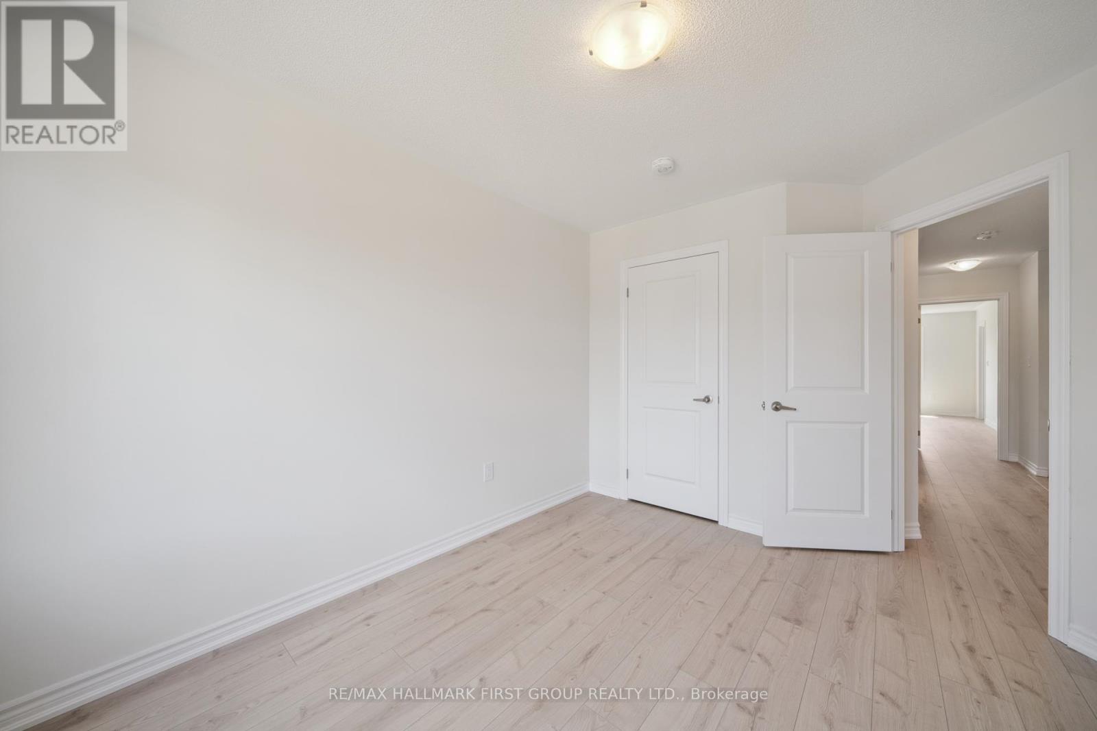 46 Hickey Lane, Kawartha Lakes (Lindsay), Ontario  K9V 5V5 - Photo 38 - X12401505