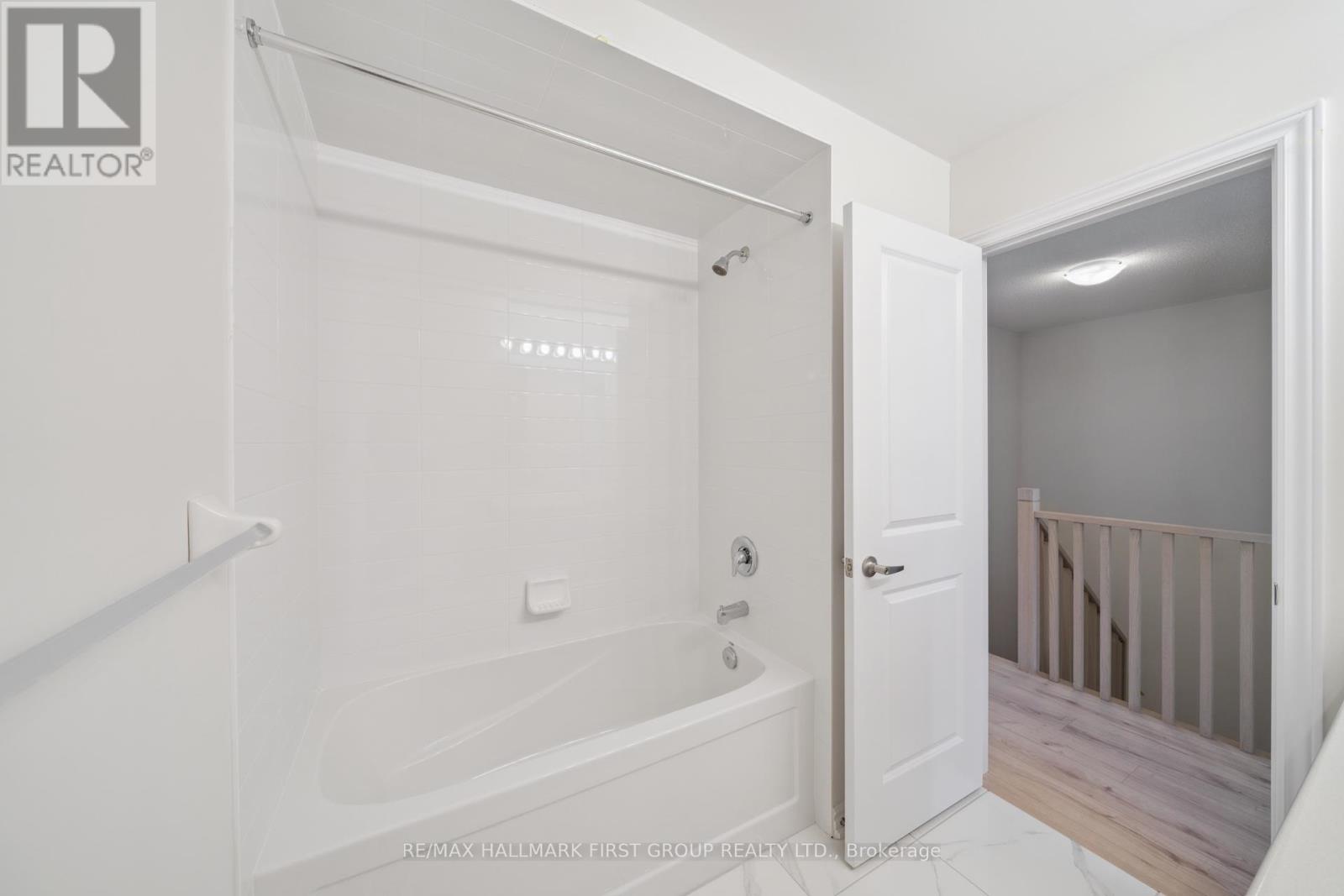 46 Hickey Lane, Kawartha Lakes (Lindsay), Ontario  K9V 5V5 - Photo 41 - X12401505
