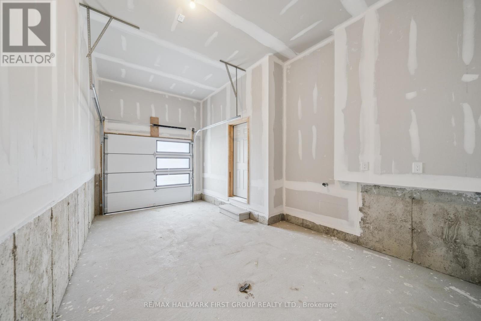 46 Hickey Lane, Kawartha Lakes (Lindsay), Ontario  K9V 5V5 - Photo 46 - X12401505