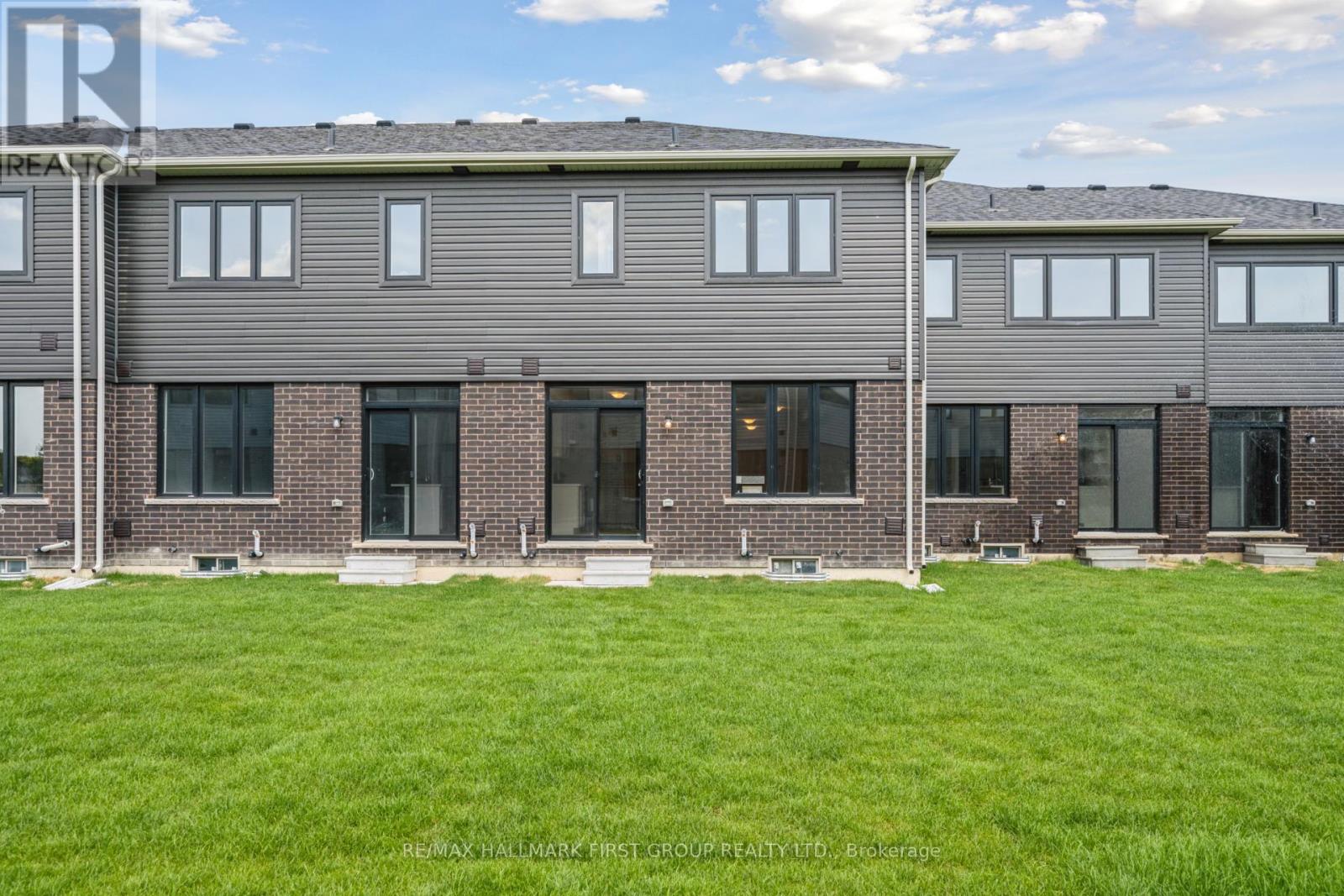46 Hickey Lane, Kawartha Lakes (Lindsay), Ontario  K9V 5V5 - Photo 50 - X12401505