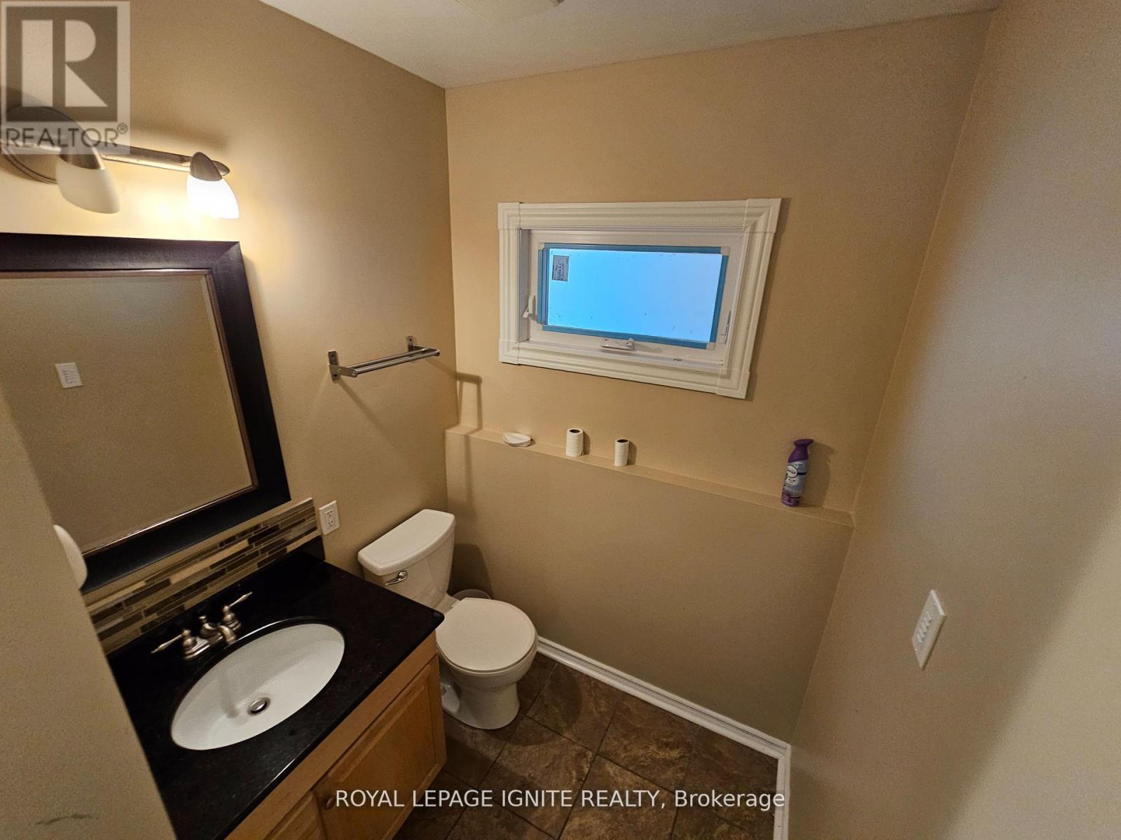 253 Woodland Drive N, Selwyn, Ontario  K9L 1P2 - Photo 11 - X12401598