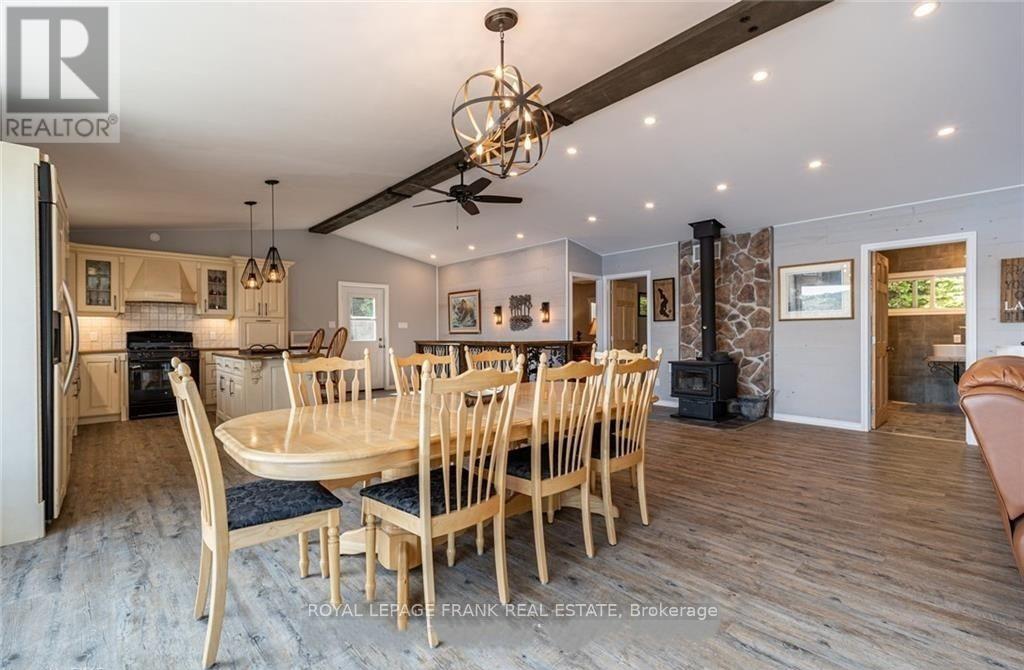 1758 Papineau Lake Road, Hastings Highlands (Wicklow Ward), Ontario  K0L 2R0 - Photo 8 - X12401865