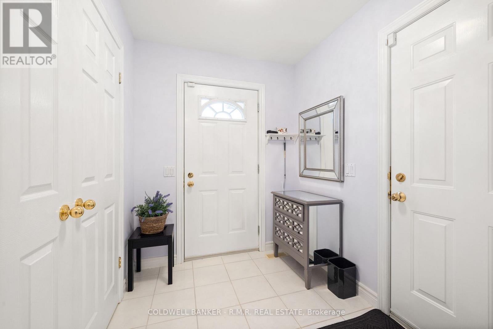 33 Lindway Place, Kawartha Lakes (Lindsay), Ontario  K9V 5S9 - Photo 24 - X12402101