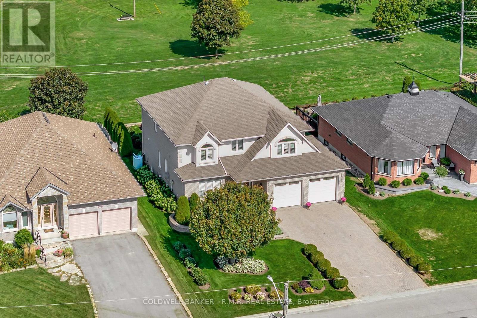 33 Lindway Place, Kawartha Lakes (Lindsay), Ontario  K9V 5S9 - Photo 5 - X12402101