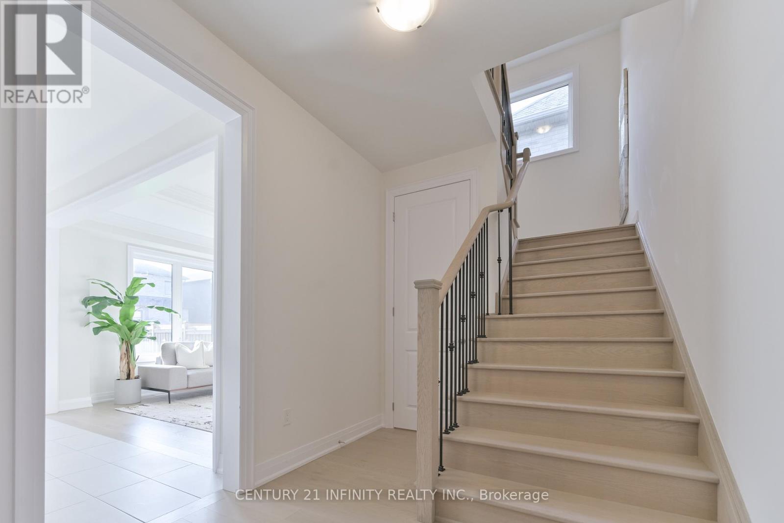 10 Hoad Street, Clarington (Newcastle), Ontario  L1B 0W1 - Photo 16 - E12402413