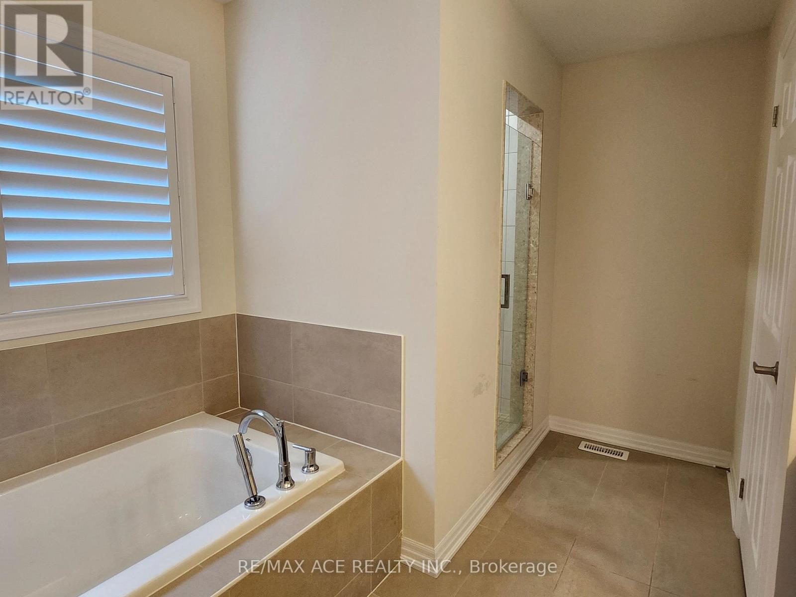 Main - 7 Northrop Avenue, Clarington (Newcastle), Ontario  L1B 0W6 - Photo 19 - E12402819