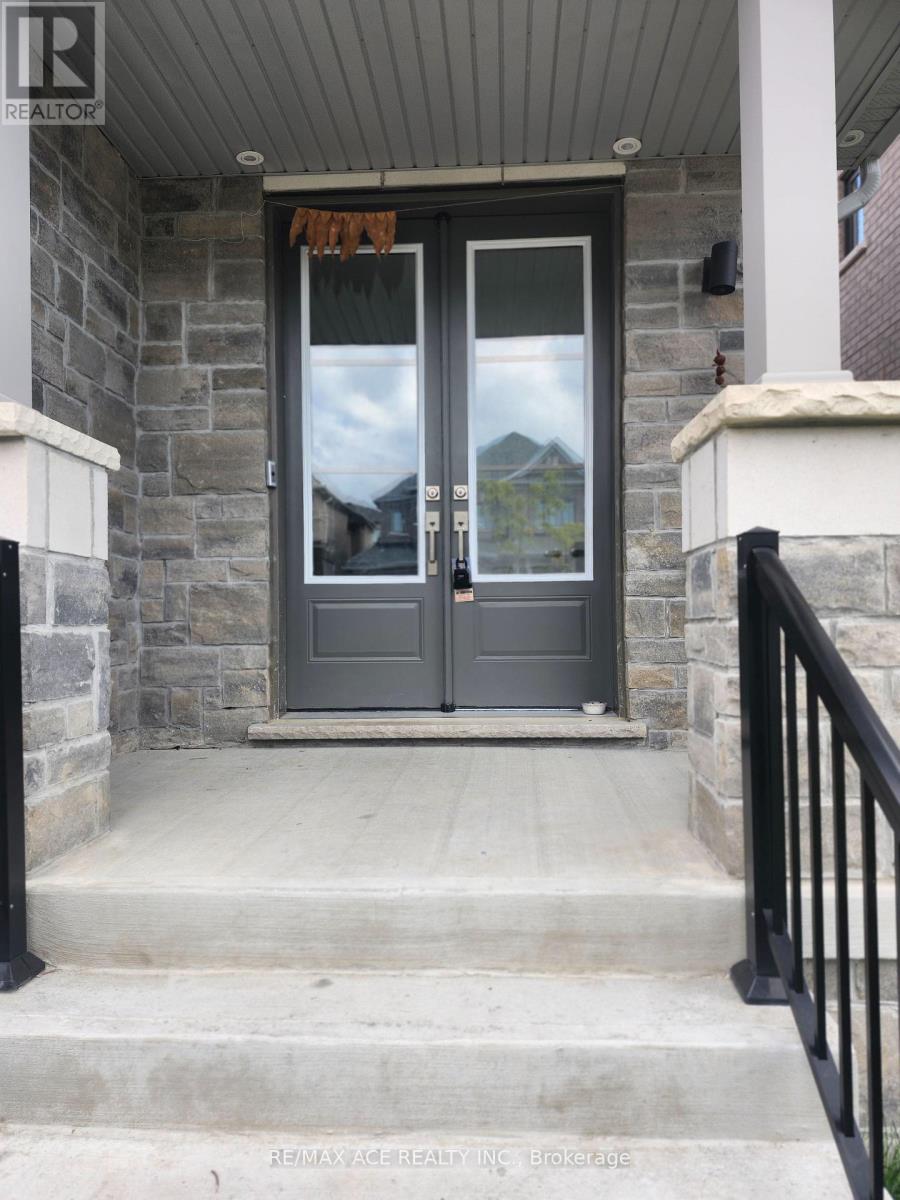Main - 7 Northrop Avenue, Clarington (Newcastle), Ontario  L1B 0W6 - Photo 2 - E12402819