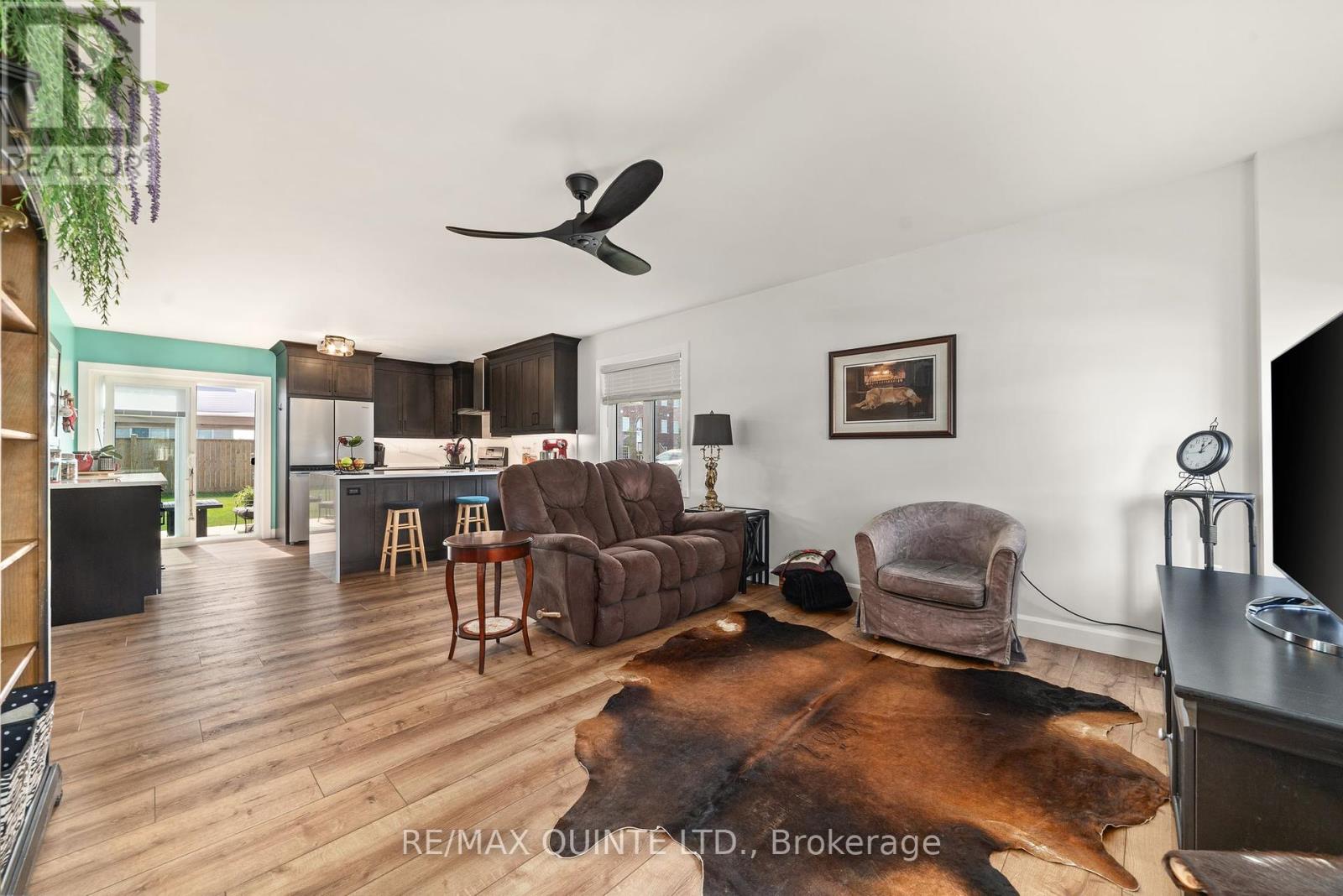 32 Maple Avenue, Asphodel-Norwood (Norwood), Ontario  K0L 2V0 - Photo 6 - X12403002