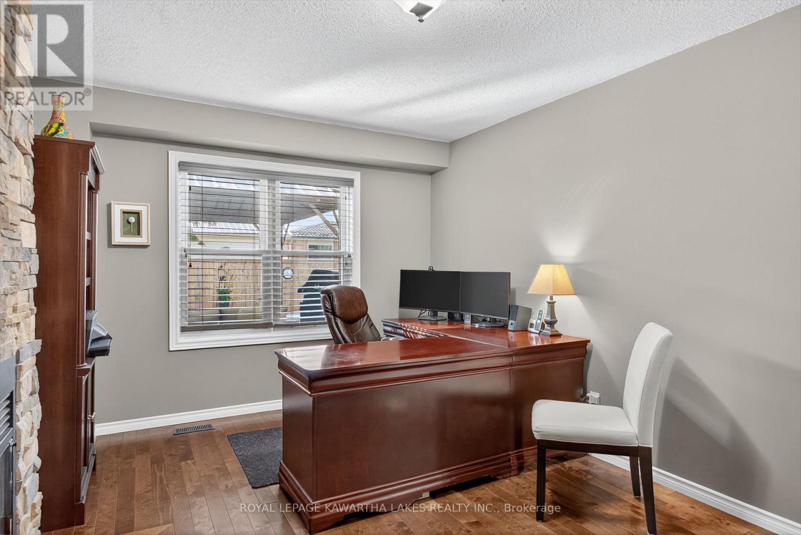 29 Flavelle Crescent, Kawartha Lakes (Lindsay), Ontario  K9V 6E3 - Photo 14 - X12403062