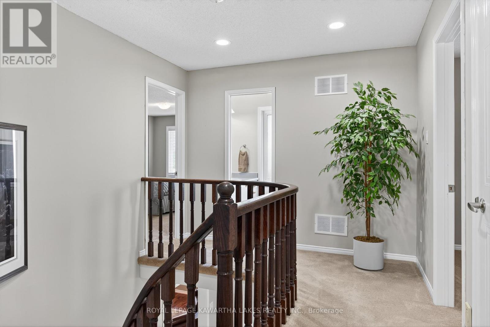 29 Flavelle Crescent, Kawartha Lakes (Lindsay), Ontario  K9V 6E3 - Photo 18 - X12403062