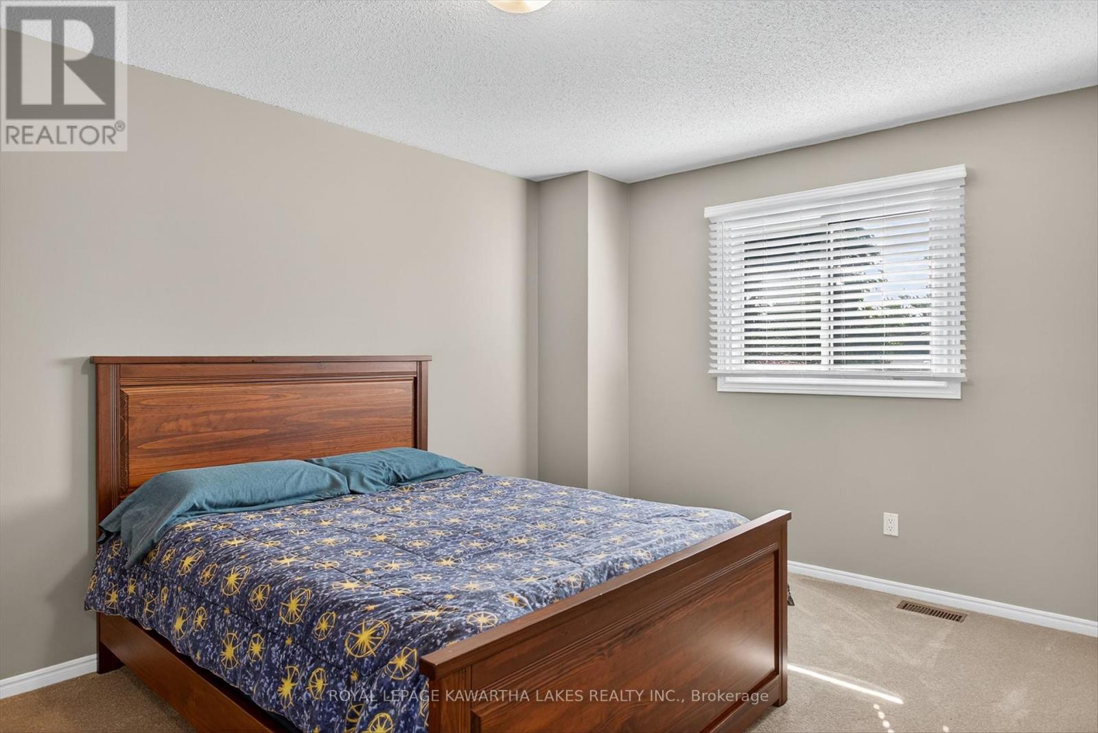29 Flavelle Crescent, Kawartha Lakes (Lindsay), Ontario  K9V 6E3 - Photo 25 - X12403062