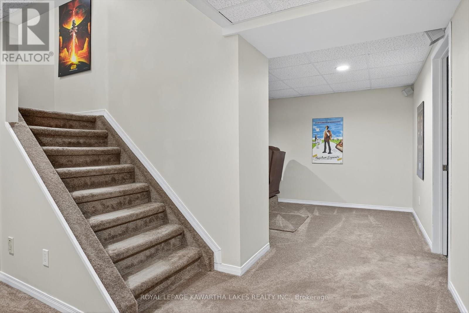 29 Flavelle Crescent, Kawartha Lakes (Lindsay), Ontario  K9V 6E3 - Photo 33 - X12403062