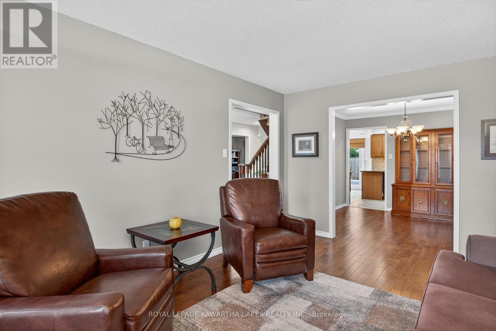 29 Flavelle Crescent, Kawartha Lakes (Lindsay), Ontario  K9V 6E3 - Photo 7 - X12403062