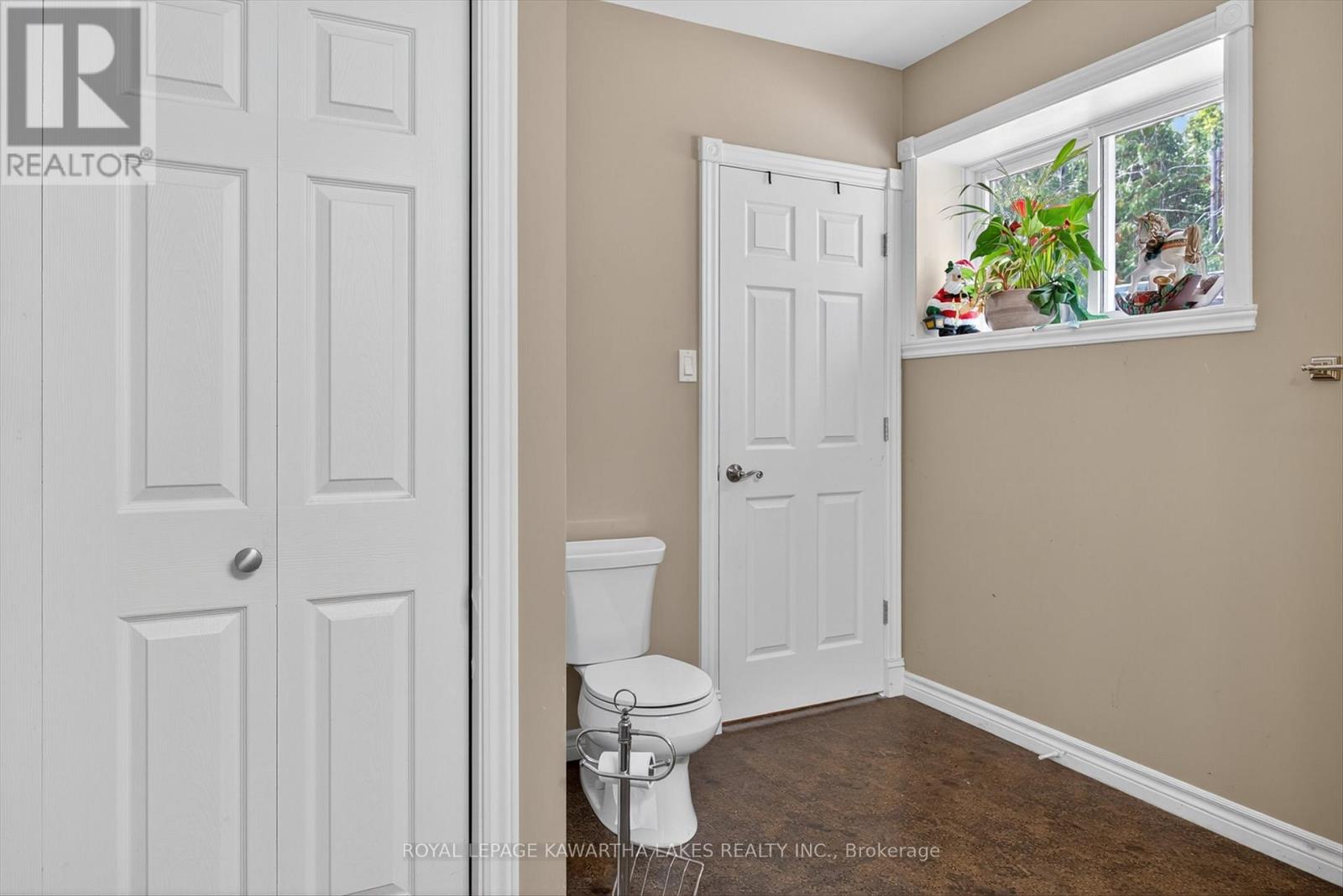 21 Hillside Drive, Kawartha Lakes (Lindsay), Ontario  K9V 1A3 - Photo 28 - X12403064