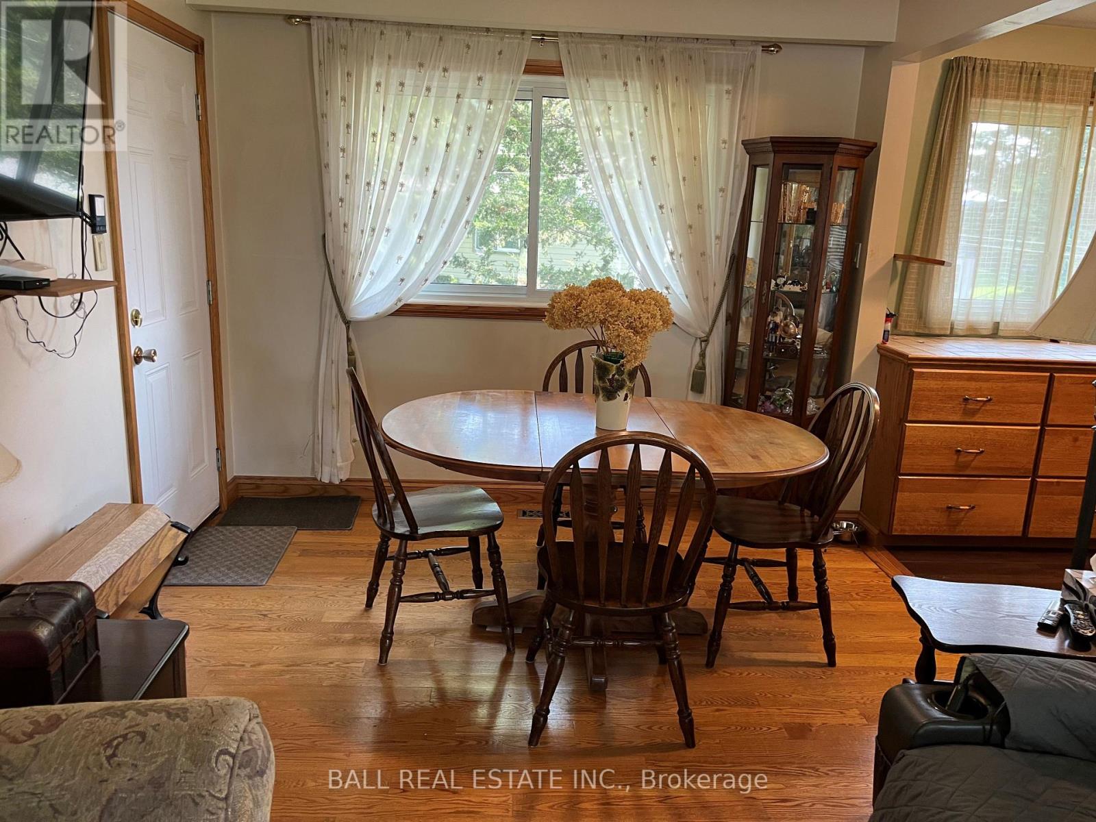 8 Church Lane, Trent Hills (Hastings), Ontario  K0L 1Y0 - Photo 6 - X12403191
