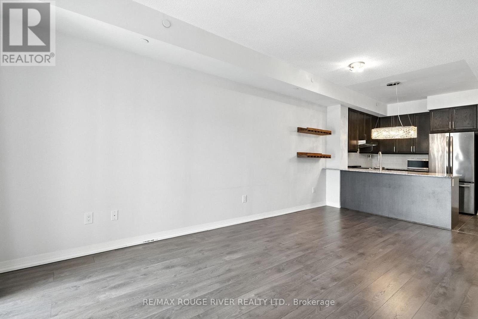 206 - 70 Shipway Avenue, Clarington (Newcastle), Ontario  L1B 0A1 - Photo 7 - E12403644