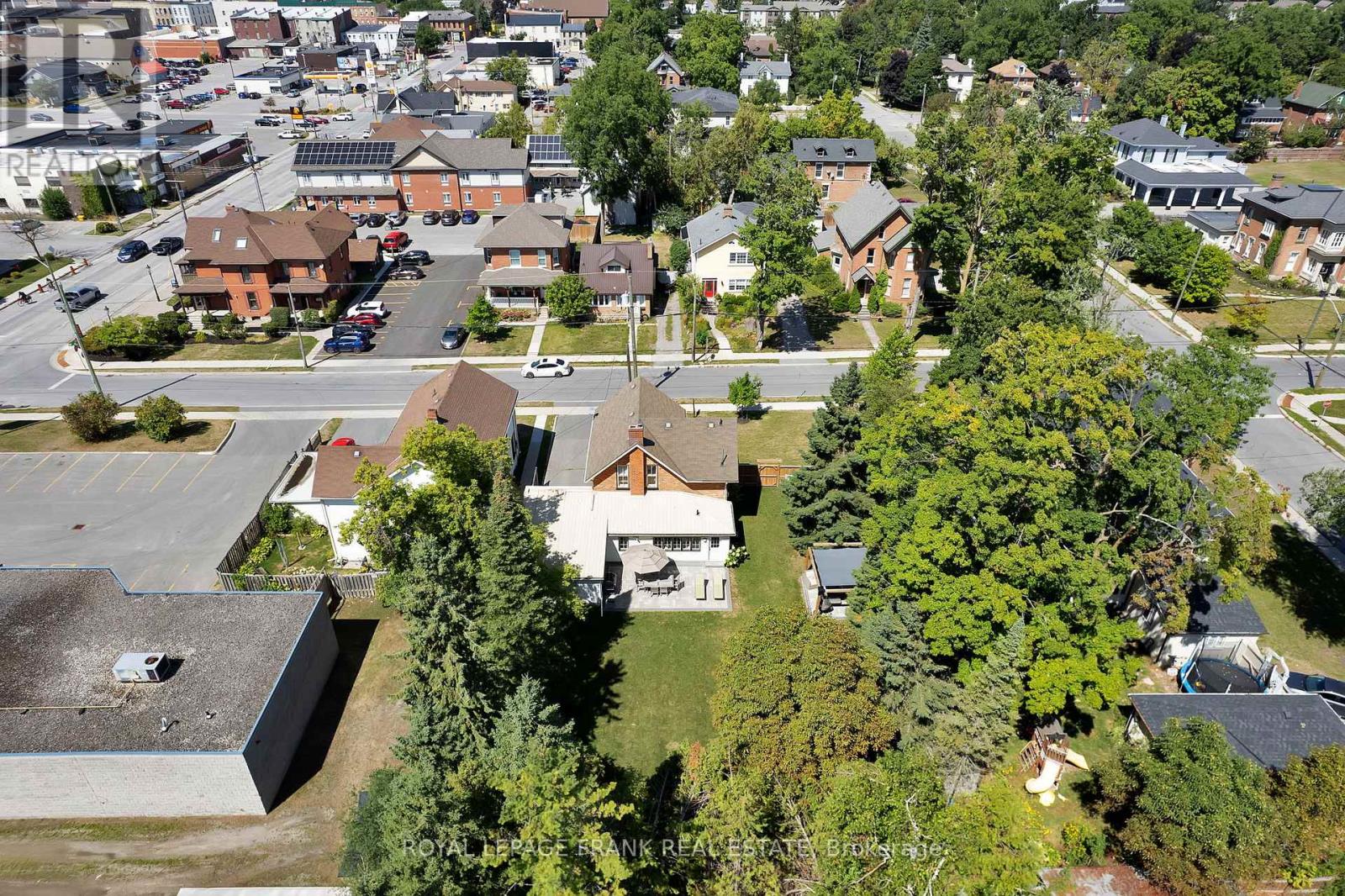 5 Glenelg Street E, Kawartha Lakes (Lindsay), Ontario  K9V 1Y5 - Photo 45 - X12403506