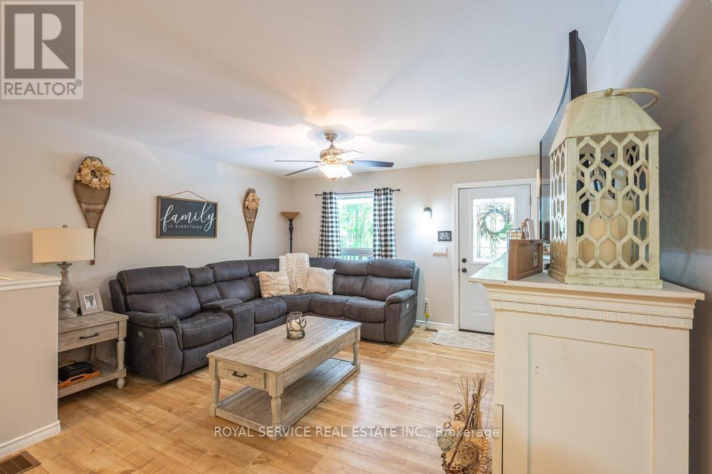 464 Belmont 7th Line, Havelock-Belmont-Methuen (Belmont-Methuen), Ontario  K0L 1Z0 - Photo 20 - X12403834