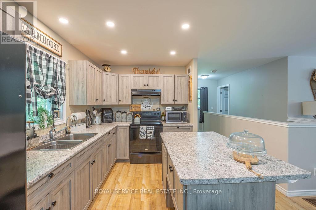 464 Belmont 7th Line, Havelock-Belmont-Methuen (Belmont-Methuen), Ontario  K0L 1Z0 - Photo 21 - X12403834