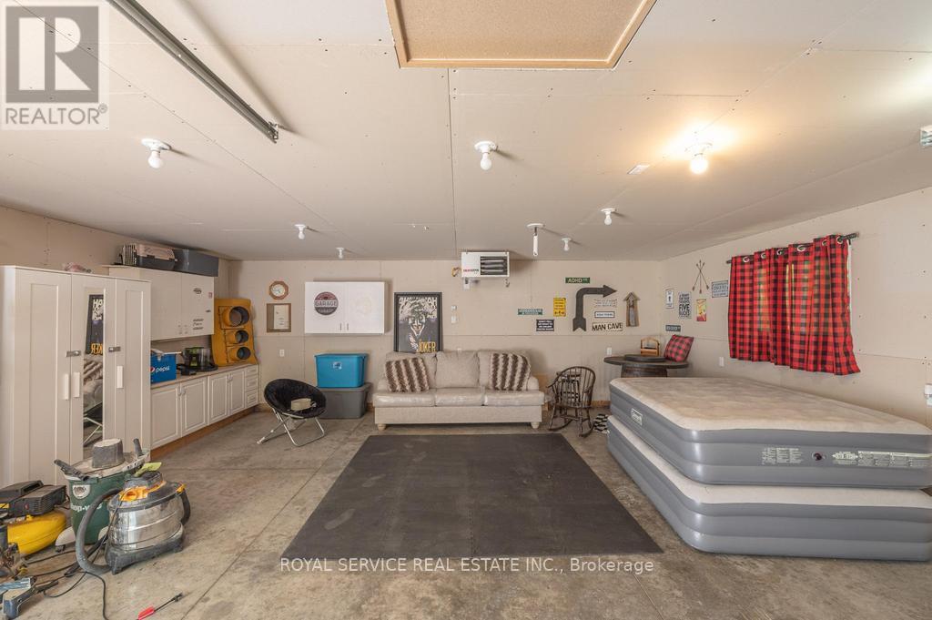 464 Belmont 7th Line, Havelock-Belmont-Methuen (Belmont-Methuen), Ontario  K0L 1Z0 - Photo 6 - X12403834