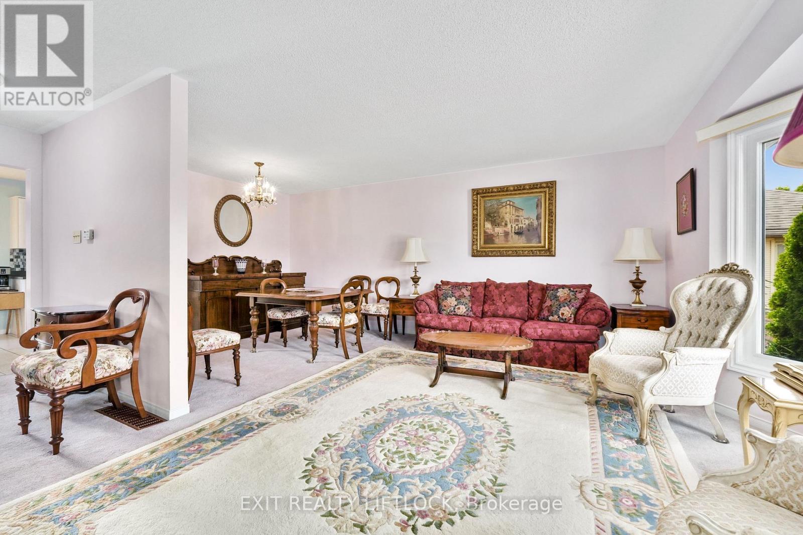 12 Victoria Avenue, Smith-Ennismore-Lakefield (Lakefield), Ontario  K0L 2H0 - Photo 14 - X12403946