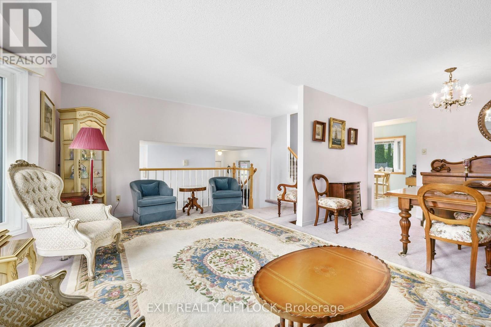 12 Victoria Avenue, Smith-Ennismore-Lakefield (Lakefield), Ontario  K0L 2H0 - Photo 16 - X12403946