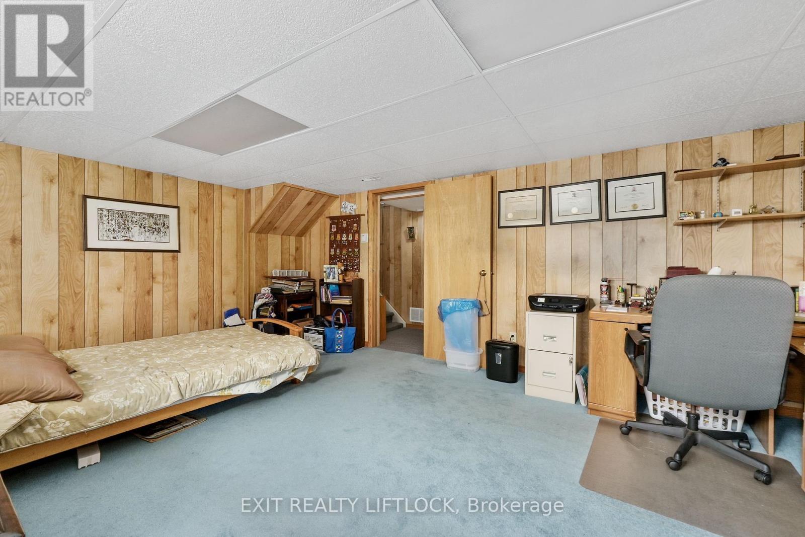 12 Victoria Avenue, Smith-Ennismore-Lakefield (Lakefield), Ontario  K0L 2H0 - Photo 33 - X12403946