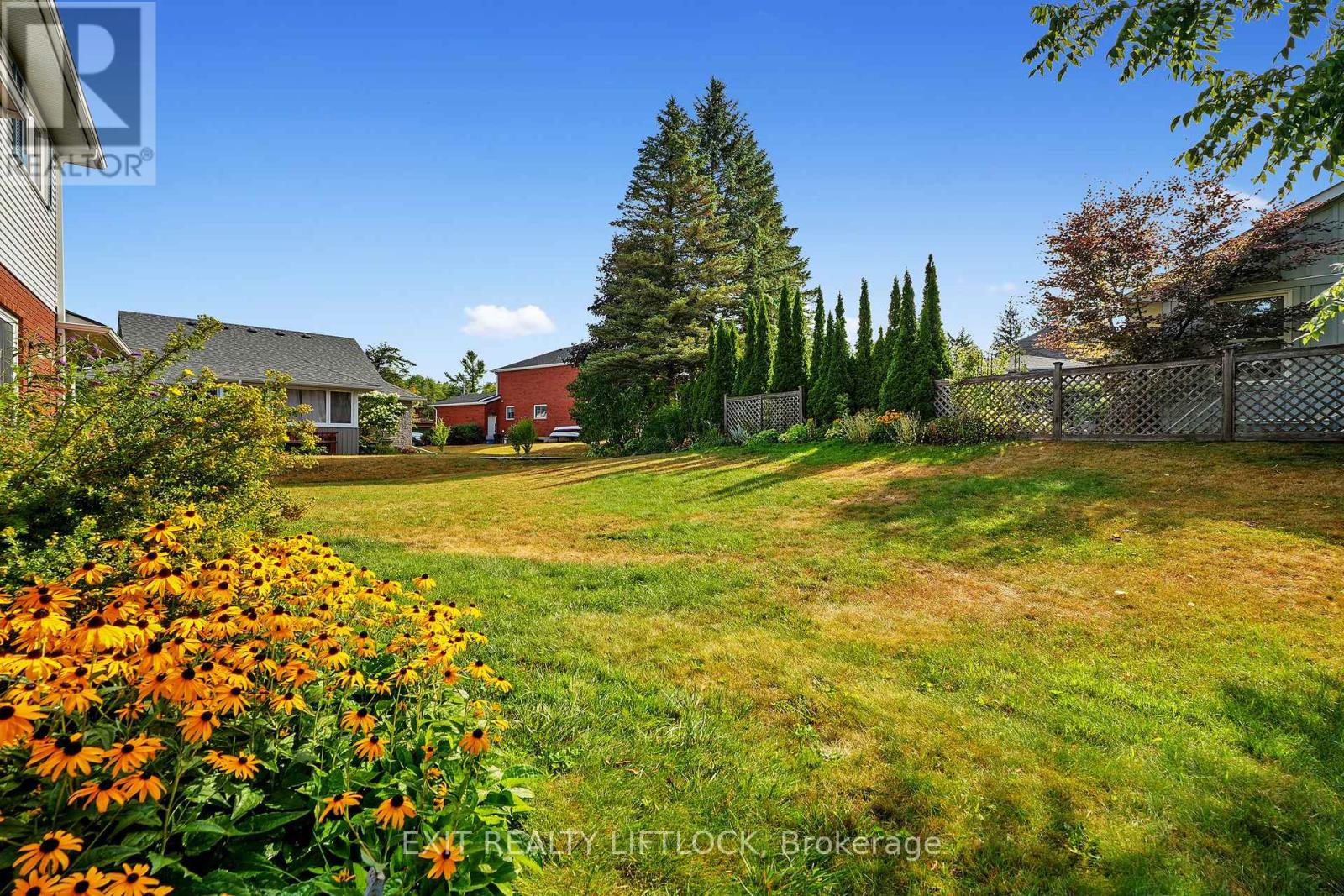 12 Victoria Avenue, Smith-Ennismore-Lakefield (Lakefield), Ontario  K0L 2H0 - Photo 43 - X12403946