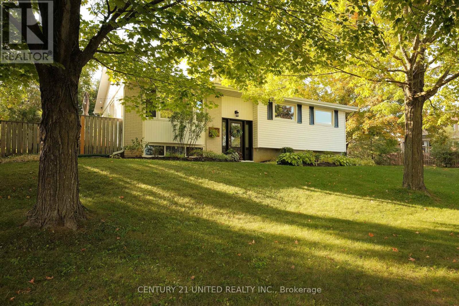 1321 Keewatin Boulevard, Peterborough (Northcrest Ward 5), Ontario  K9H 6X4 - Photo 34 - X12404047