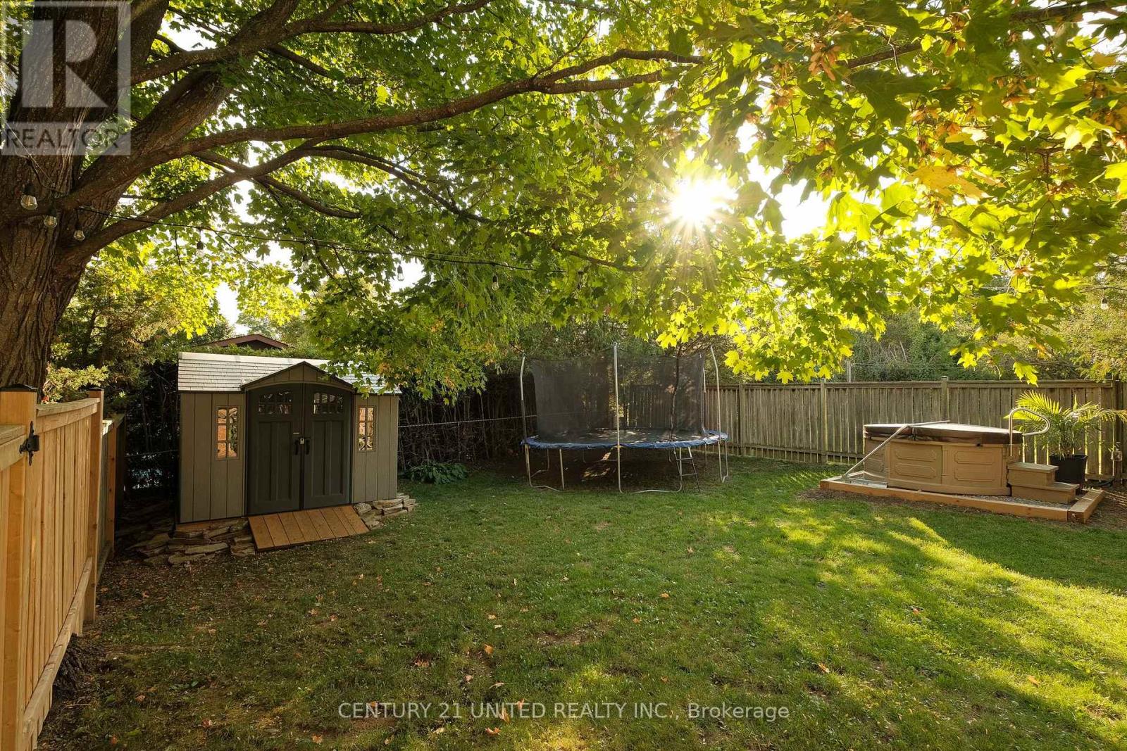 1321 Keewatin Boulevard, Peterborough (Northcrest Ward 5), Ontario  K9H 6X4 - Photo 42 - X12404047