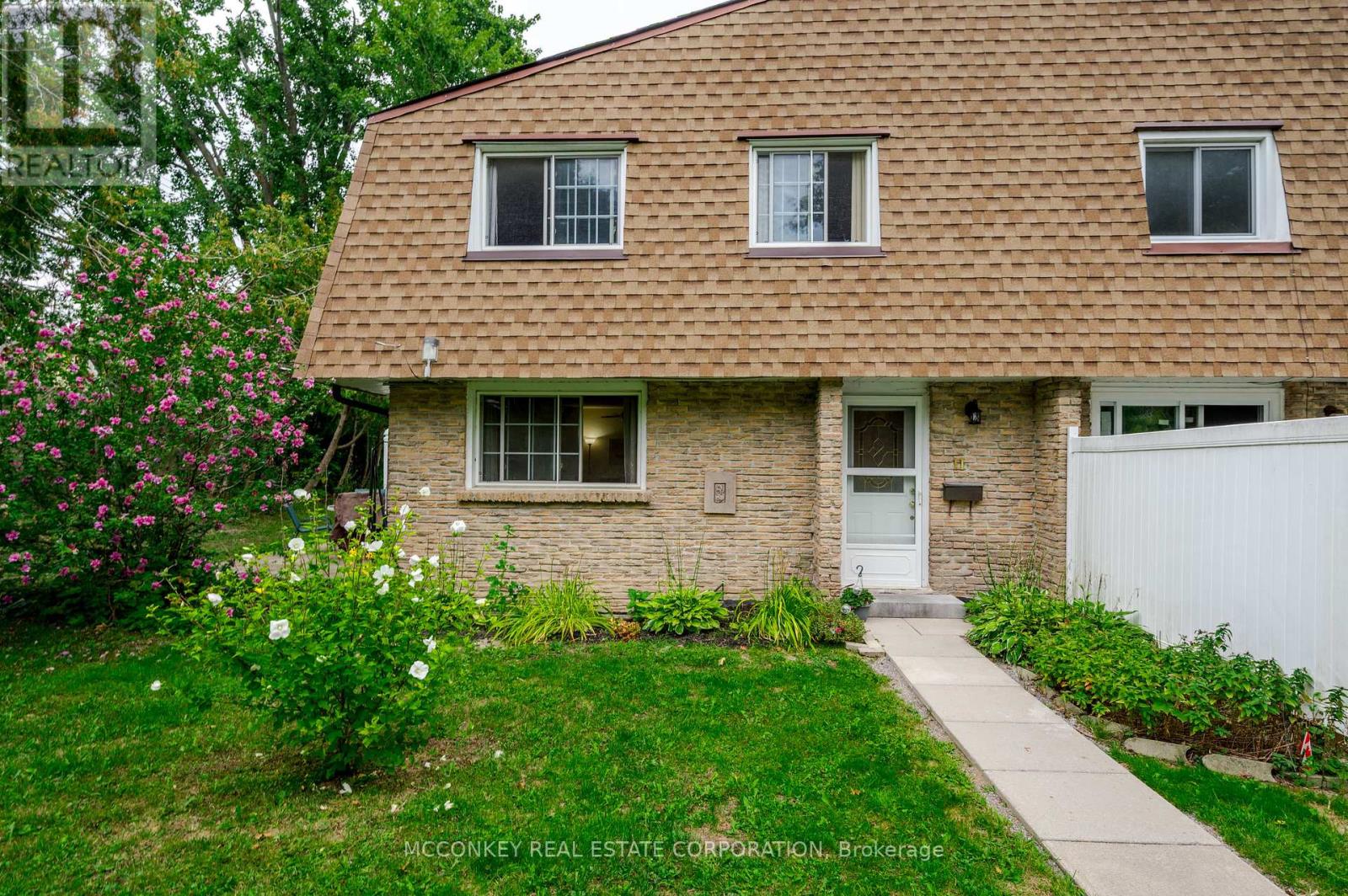 11 - 740 CHAMBERLAIN STREET W, peterborough (otonabee ward 1), Ontario