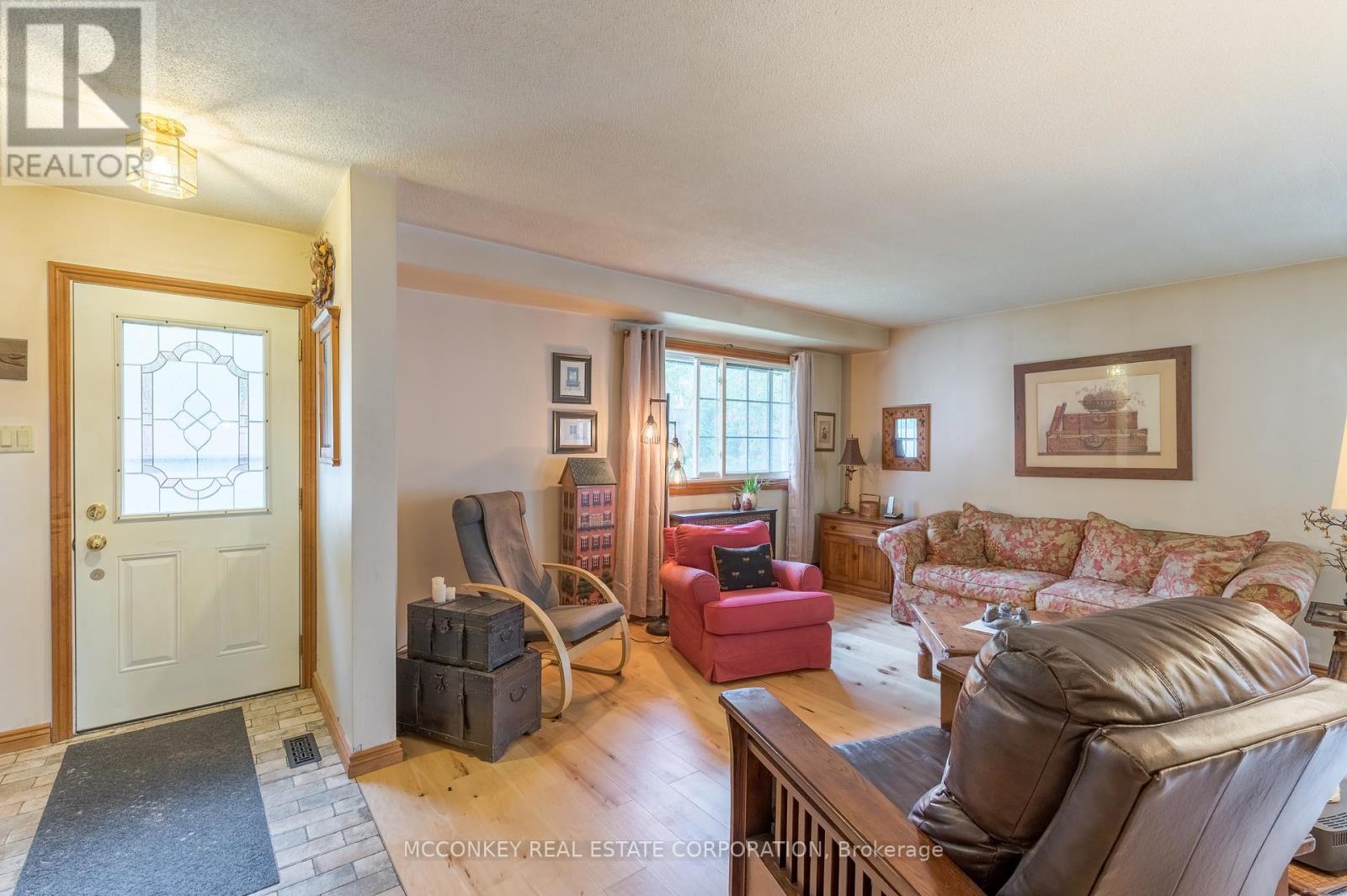 11 - 740 Chamberlain Street W, Peterborough (Otonabee Ward 1), Ontario  K9J 4M3 - Photo 7 - X12404202