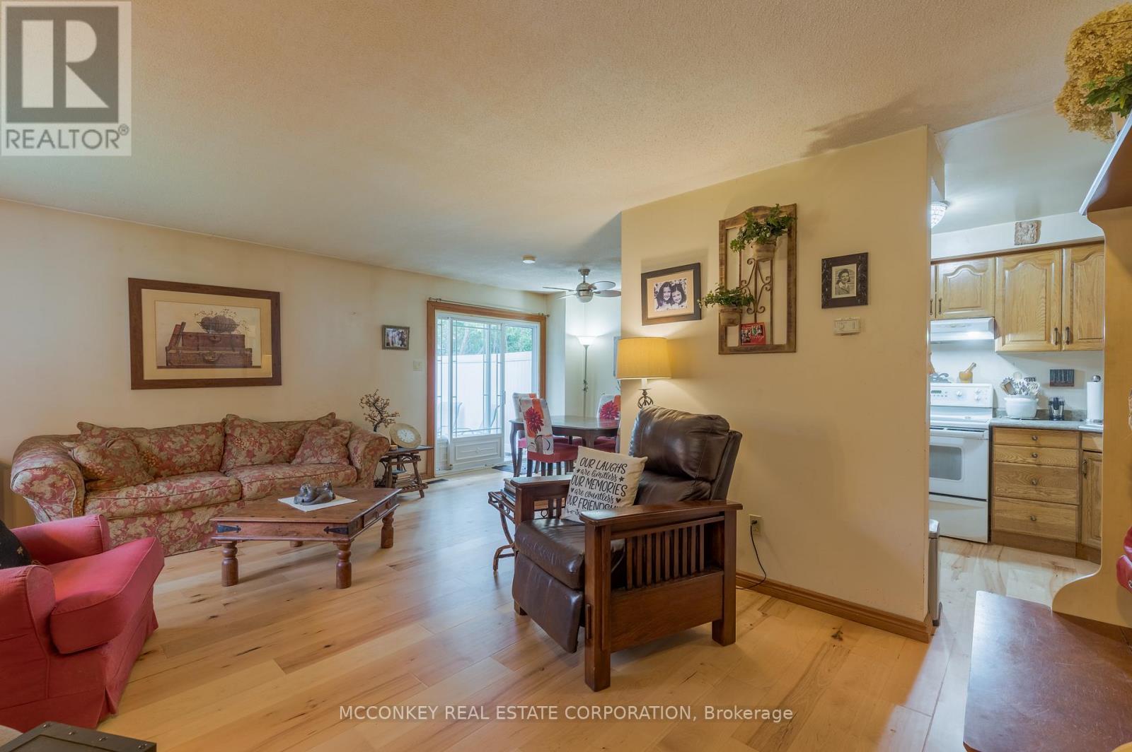 11 - 740 Chamberlain Street W, Peterborough (Otonabee Ward 1), Ontario  K9J 4M3 - Photo 8 - X12404202