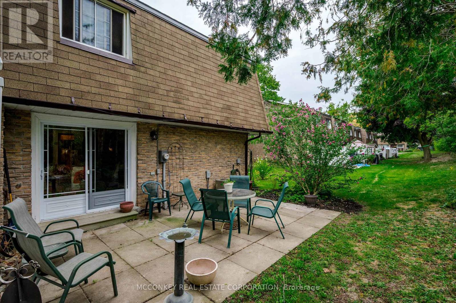 11 - 740 Chamberlain Street W, Peterborough (Otonabee Ward 1), Ontario  K9J 4M3 - Photo 9 - X12404202
