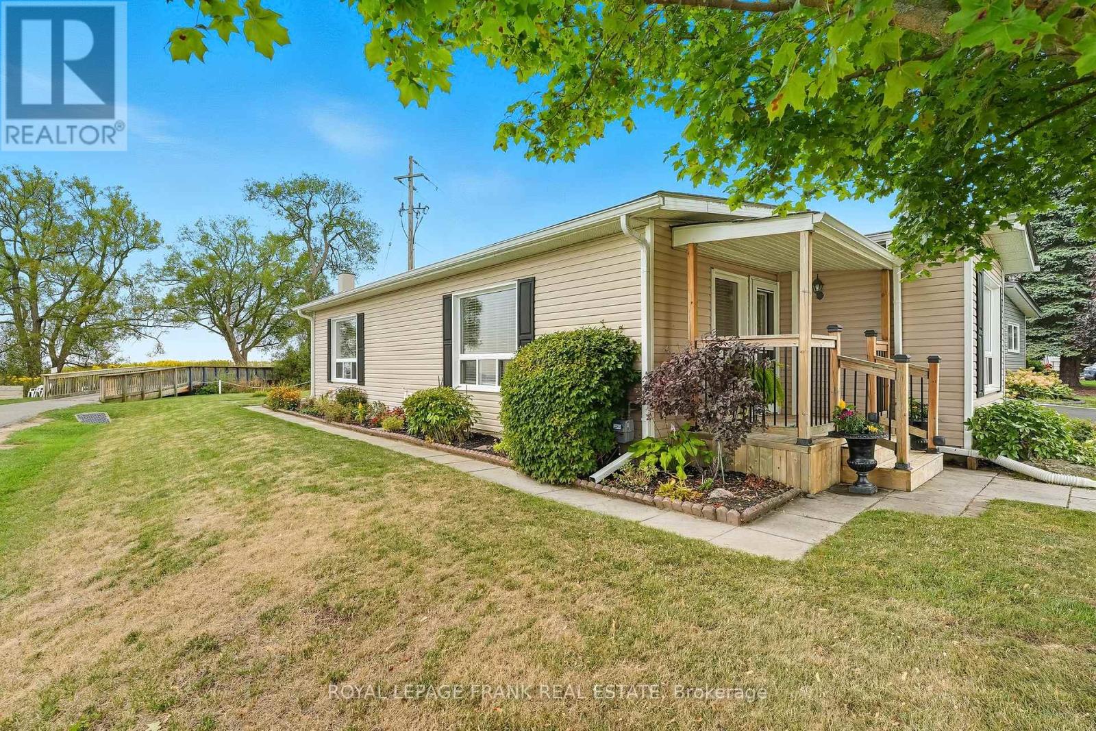 3 Wheelhouse Drive, Clarington (Newcastle), Ontario  L1B 1B9 - Photo 5 - E12404319