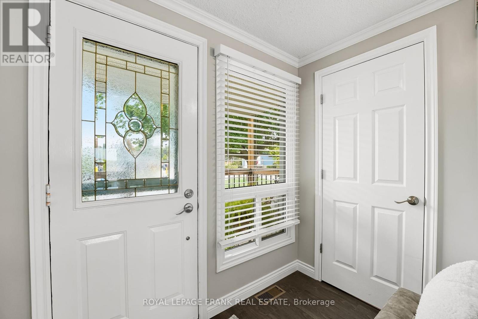 3 Wheelhouse Drive, Clarington (Newcastle), Ontario  L1B 1B9 - Photo 8 - E12404319
