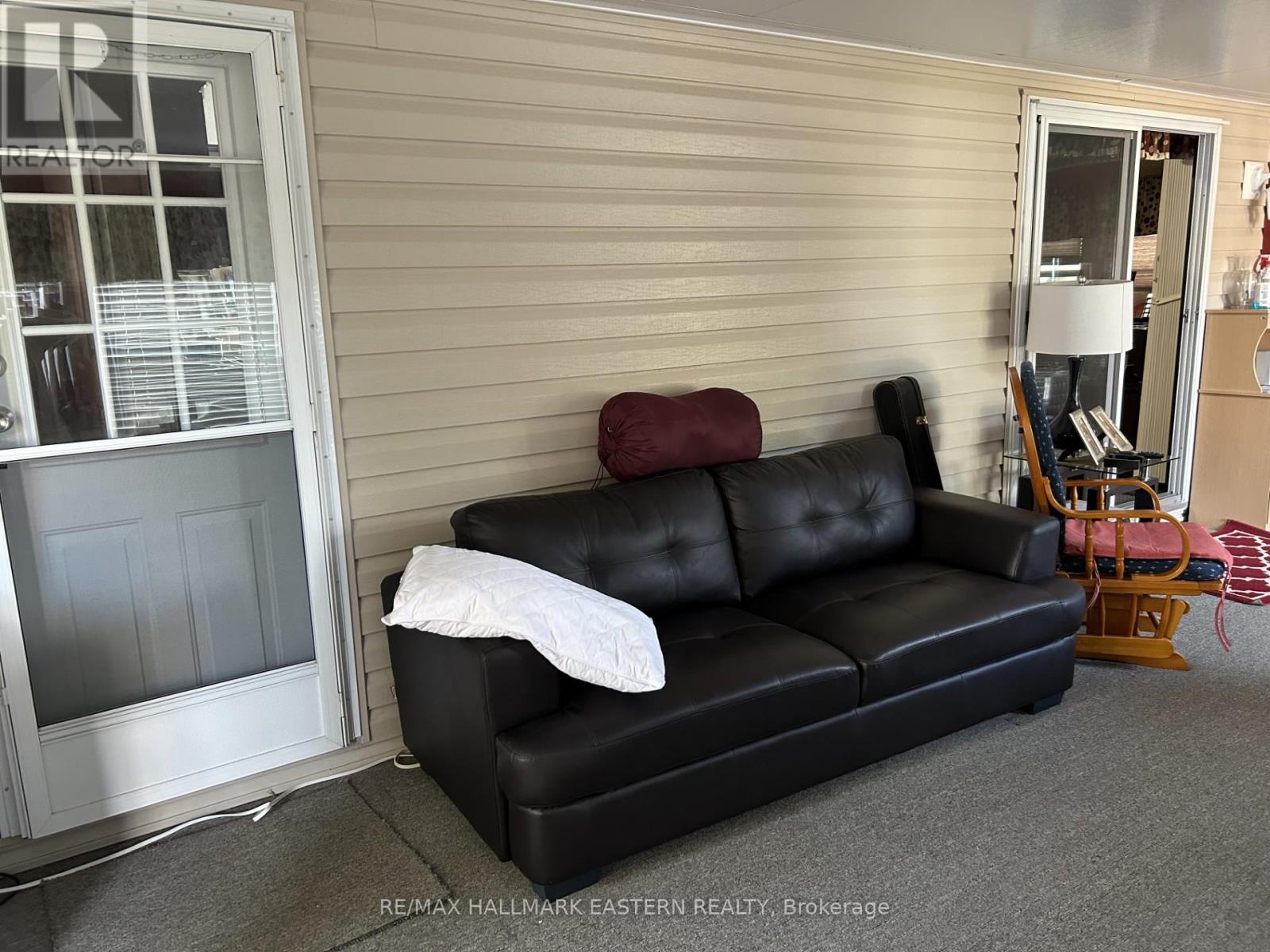 7 Hilltop Drive, Otonabee-South Monaghan, Ontario  K0L 2G0 - Photo 5 - X12404264