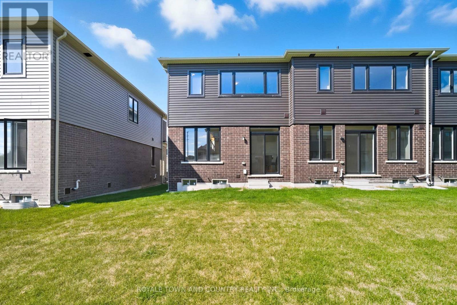 40 Hickey Lane, Kawartha Lakes (Lindsay), Ontario  K9V 0T2 - Photo 41 - X12404342