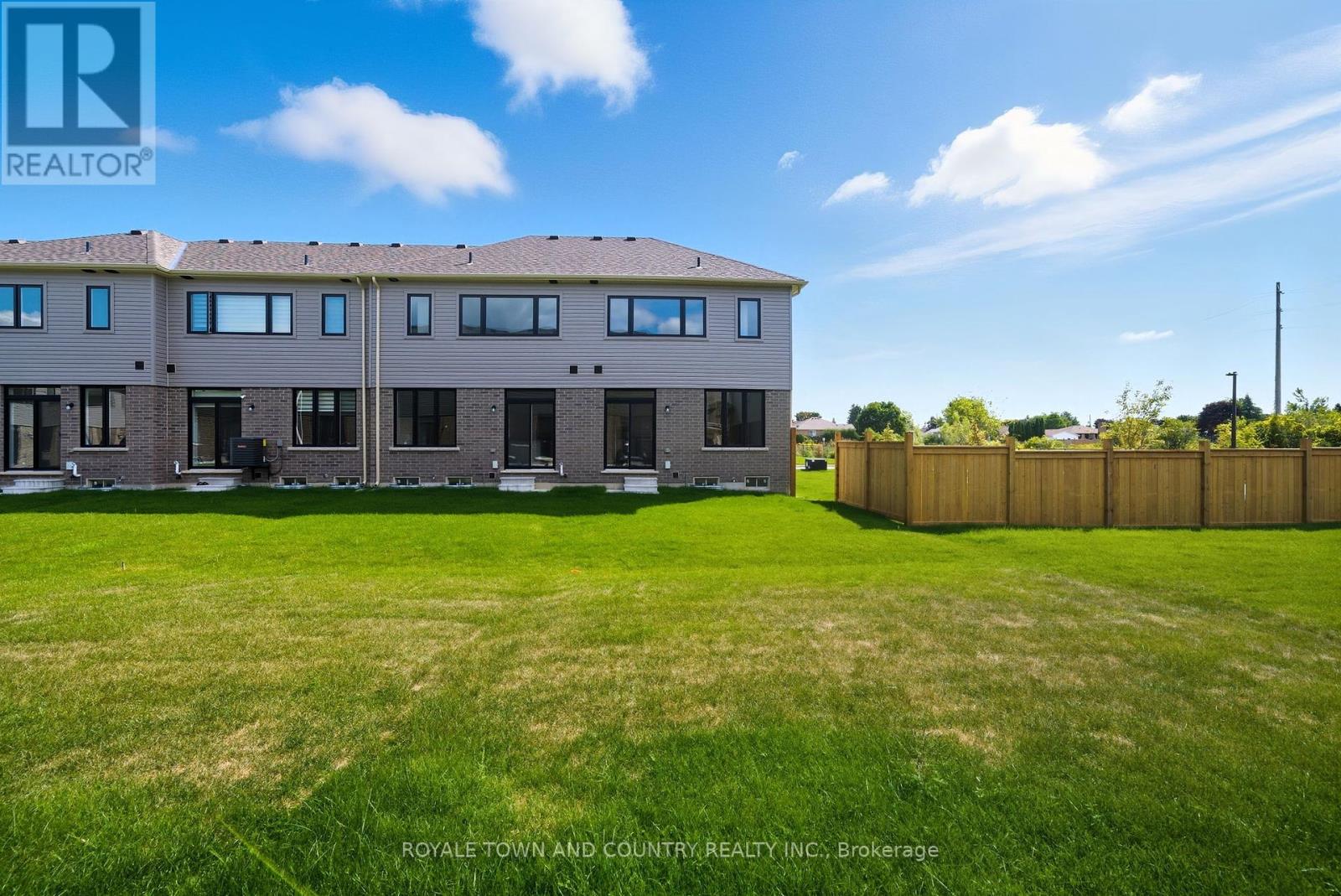 40 Hickey Lane, Kawartha Lakes (Lindsay), Ontario  K9V 0T2 - Photo 42 - X12404342