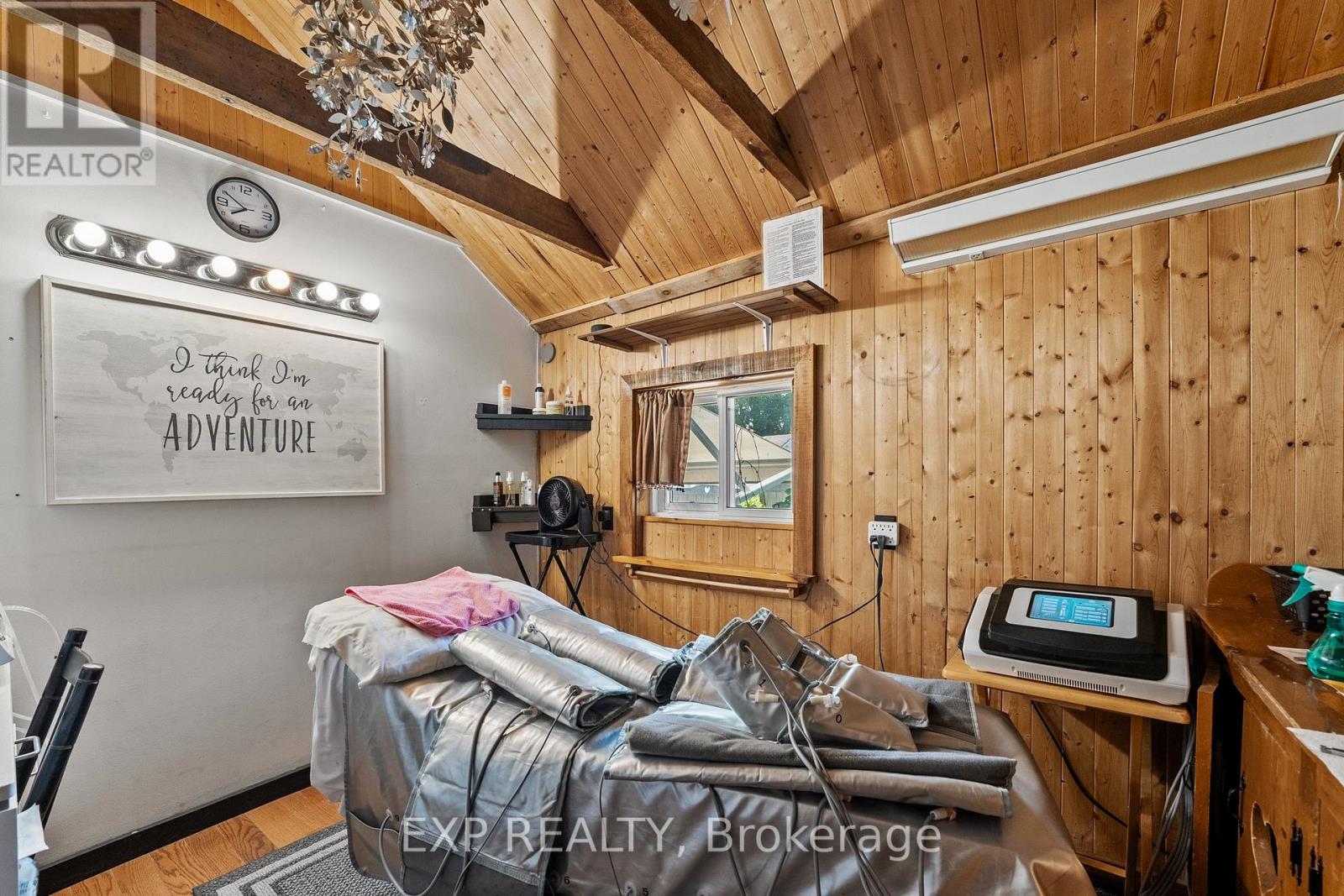 104 William Street N, Kawartha Lakes (Lindsay), Ontario  K9V 4A5 - Photo 11 - X12404577