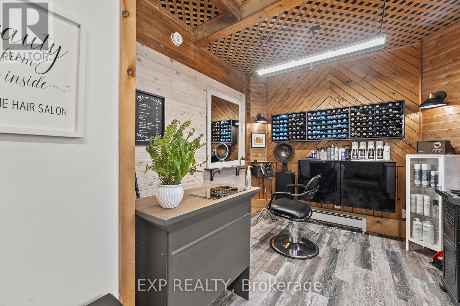 104 William Street N, Kawartha Lakes (Lindsay), Ontario  K9V 4A5 - Photo 19 - X12404577