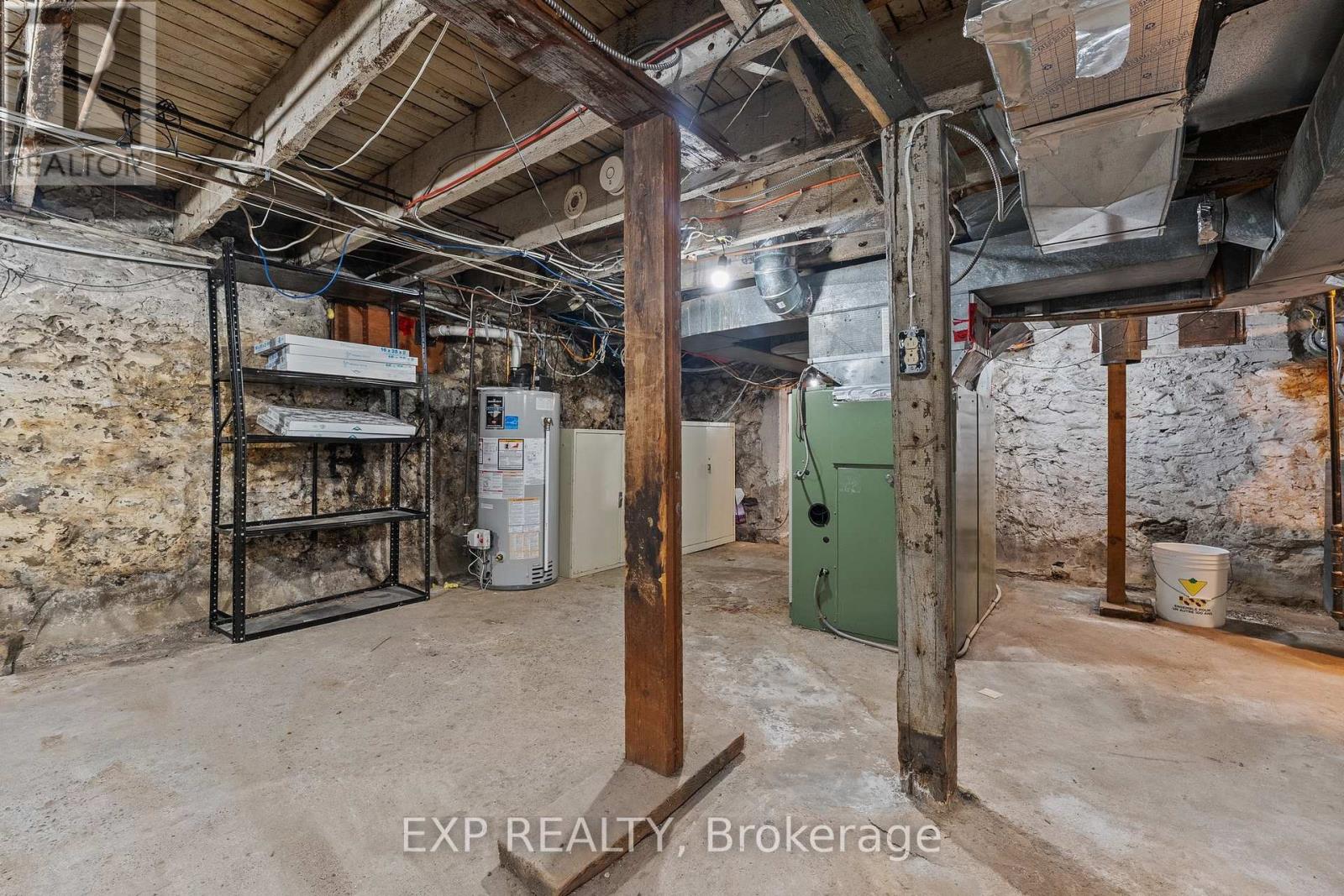 104 William Street N, Kawartha Lakes (Lindsay), Ontario  K9V 4A5 - Photo 23 - X12404577