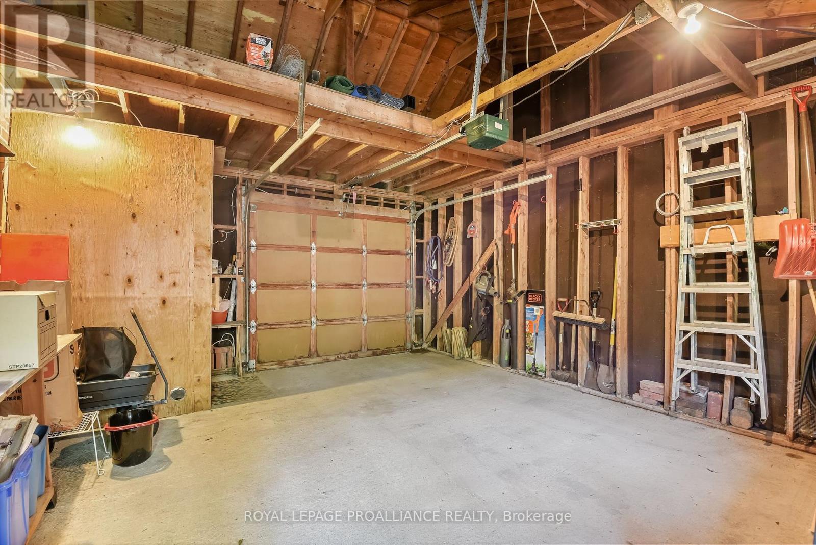 175 Ballyduff Road, Kawartha Lakes (Manvers), Ontario  L0A 1K0 - Photo 38 - X12405123