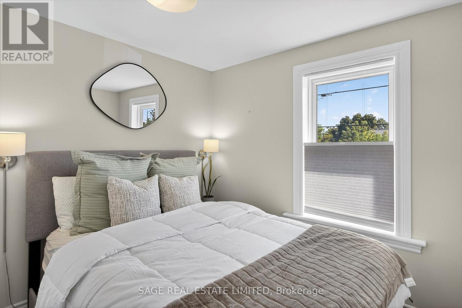 72 Victoria Avenue, Peterborough (Northcrest Ward 5), Ontario  K9H 4W1 - Photo 34 - X12405568