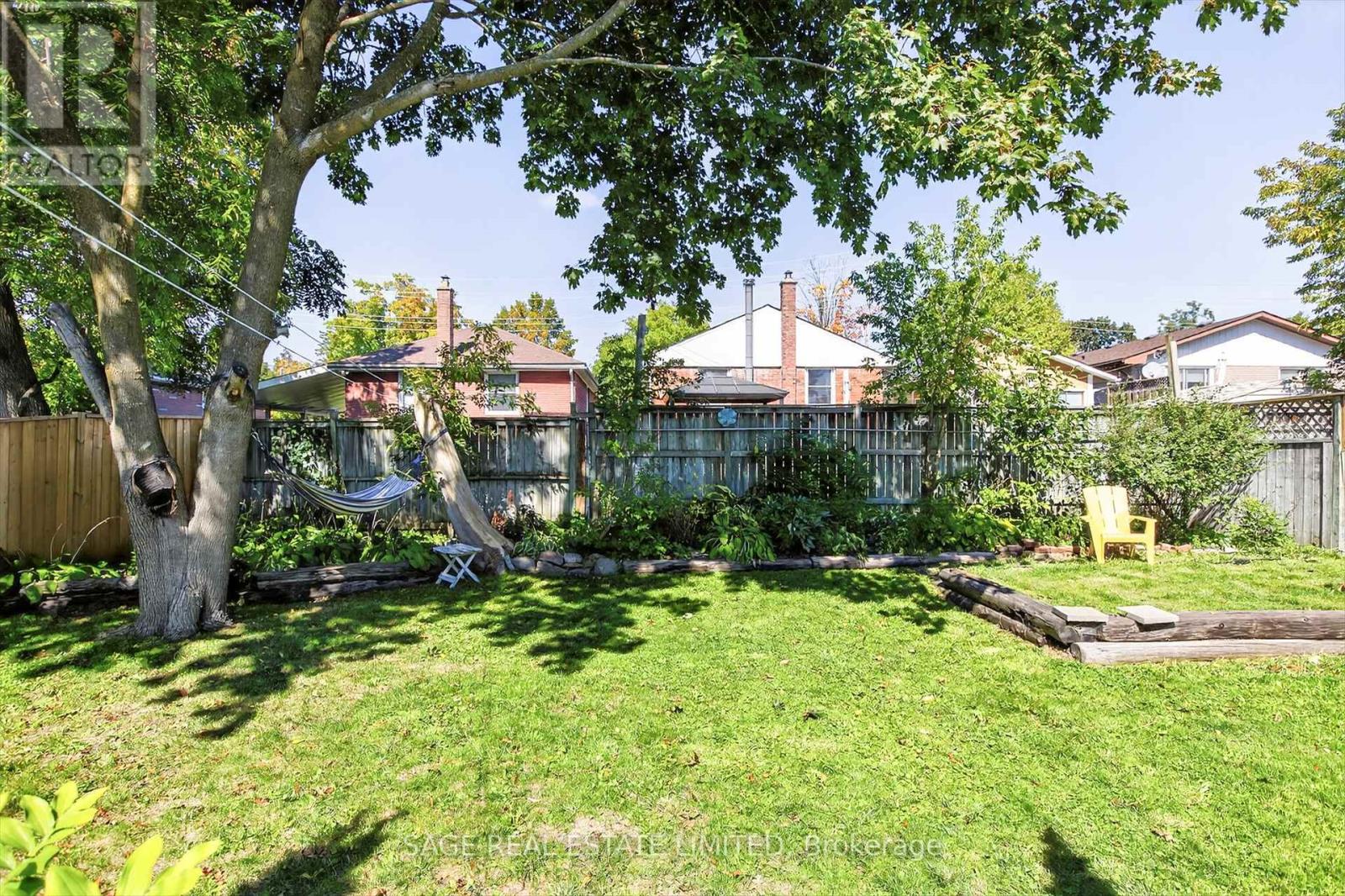 72 Victoria Avenue, Peterborough (Northcrest Ward 5), Ontario  K9H 4W1 - Photo 46 - X12405568