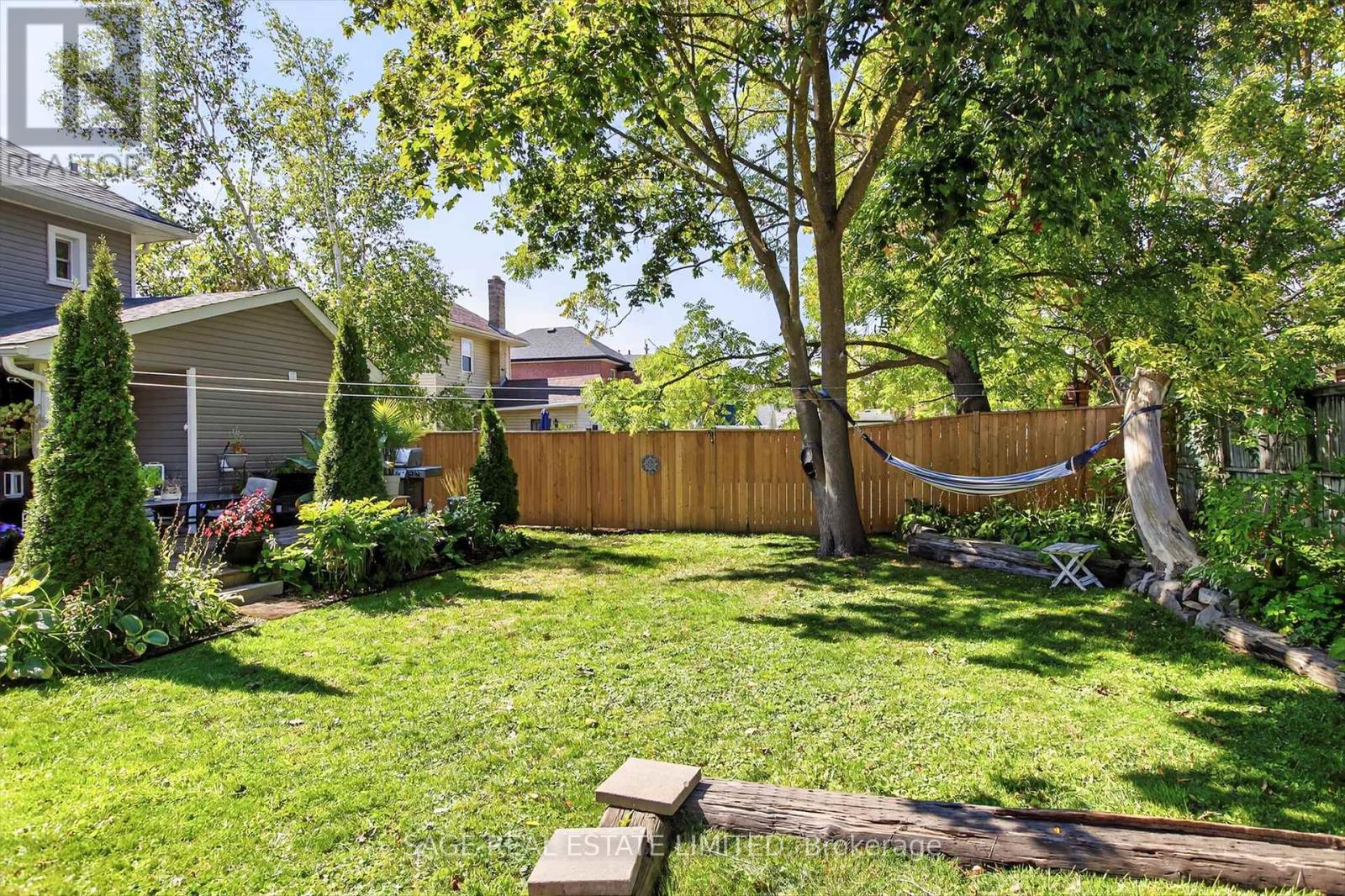 72 Victoria Avenue, Peterborough (Northcrest Ward 5), Ontario  K9H 4W1 - Photo 47 - X12405568