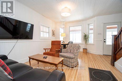 1074 Lakehurst Road, Trent Lakes, Ontario  K0L 2H0 - Photo 12 - X12405690